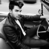 Adam Lambert énekli az Oreo új főcímdalát