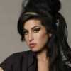 Amy Winehouse örökbe akart fogadni