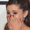 Ariana Grande sírva fakadt - videó