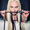 Az Instagram nehezményezte Madonna merész fotóit - kiakadt az énekesnő