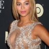 Beyoncé hónaljkutyust villantott