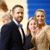 Blake Lively elolvad férje, Ryan Reynolds izmaitól