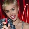 Botrányba fulladt Miley legújabb fotózása