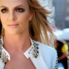 Britney Spears el akar tűnni