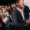 Chris Hemsworth csillagot kapott a hollywoodi hírességek sétányán!
