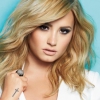 Demi Lovato a Cosmopolitan címlapján 
