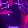 Újabb koncert-baleset - Drake-nek is neki dobtak egy telefont