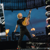 Ed Sheeran utcai koncerttel ünnepelte a győzelmét - Videó
