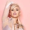 Elkészültek Miley első turnéruhái