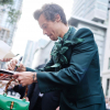 Harry Styles zöldben pompázott a torontói filmfesztiválon