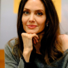 Hűha! Összeöltözött a Tony-díjátadón Angelina Jolie és lánya, Vivienne