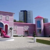 Így néz ki Barbie életnagyságú otthona