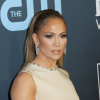 Jennifer Lopez a munkájába menekül, miközben a házassága romokban van