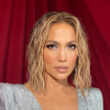 Jennifer Lopez önvizsgálatot tart