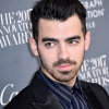 Joe Jonas a koncertjén reagált a válásával kapcsolatos pletykákra