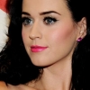 Katy Perry ételmérgezést kapott