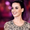 Katy Perry nem bújik ágyba akárkivel