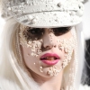 Lady Gaga bocsánatot kért