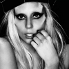 Lady Gaga egy dollárért árulta új albumát