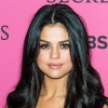 Látványos változás, avagy ahogyan még sosem láttad Selena Gomezt 