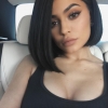 Luxusautóval lepte meg magát közelgő születésnapja alkalmából Kylie Jenner