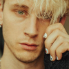 Machine Gun Kelly 1 éve józan - bevallotta, titokban rehabra ment