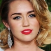 Miley Cyrus féltékeny Jennifer Lawrence-re