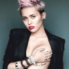 Miley Cyrus nyaka megsérült