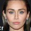 Miley Cyrus új frizurája egy az egyben Hannah Montanát idézi - fotó!
