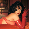 Rihanna szexi piros fehérneműben készül a Valentin napra