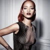 Rihanna újabban zoknikkal üzletel, nézd meg a kollekcióját!