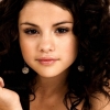 Selena Gomez felhagyott az internetezéssel