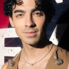 Szokatlan páros: Joe Jonas Demi Moore-ral flörtölt?