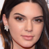 Szőke lett Kendall Jenner - ez a híresség inspirálta őt