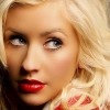 Christina Aguilera lemezborítót koppint