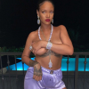 Újabb szexis képeket osztott meg magáról Rihanna