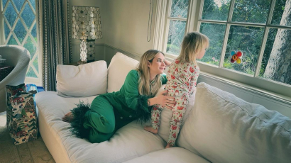 2 éves lett Emma Roberts kisfia: ritka családi fotót posztolt a színésznő
