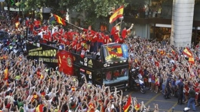 A spanyolok óriási fiesztát csaptak Madridban