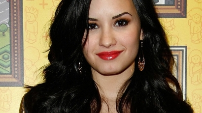 A sztárok is dicsérik Demi Lovato új dalát