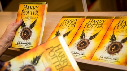 A Warner Bros. cáfolta, hogy film készülne a Harry Potter és az elátkozott gyermekből