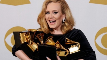 Adele lehet a 2017-es Super Bowl sztárvendége