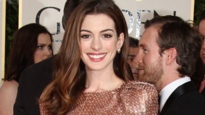 Anne Hathaway leszbikus lesz?