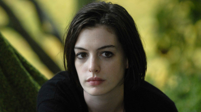 Anne Hathaway: „Megbántam, hogy beengedtem az embereket a magánéletembe”