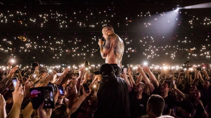 Az énekes halála miatt a Linkin Park lemondta turnéját