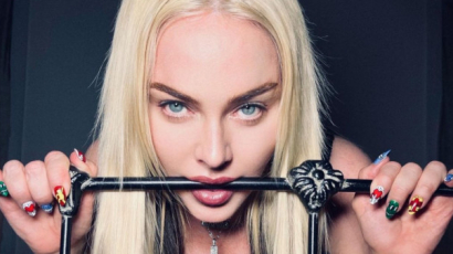 Az Instagram nehezményezte Madonna merész fotóit - kiakadt az énekesnő