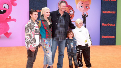 Blake Shelton engedélyt kért Gwen Stefani fiaitól, hogy megkérhesse az énekesnő kezét