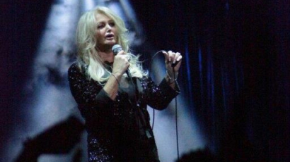 Bonnie Tyler magyar rocklegendákkal lép fel Budapesten