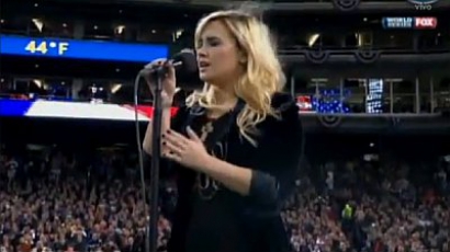 Demi Lovato botrányt okozott az amerikai himnusszal