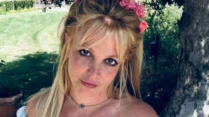 Britney Spears ismét üzent rajongóinak "vörös" projektjéről 