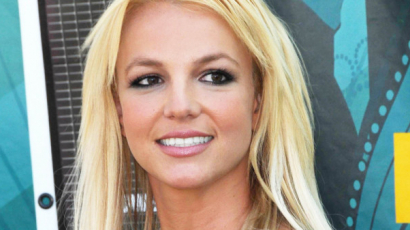 Britney Spears üzent Millie Bobby Brownnak